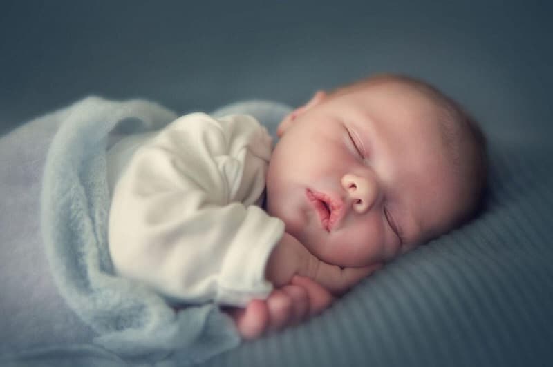 nam mo thay bong em be danh de con gi 4 Ngủ mơ thấy con gái của mình đánh con gì trúng lớn lô đề